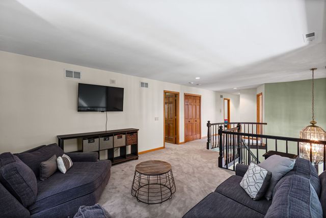 37100 N Thoroughbred Drive, Wadsworth, IL 60083