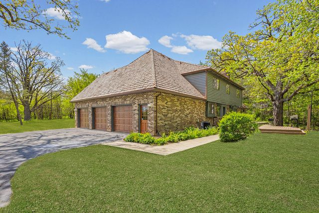 37100 N Thoroughbred Drive, Wadsworth, IL 60083