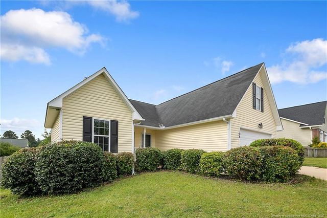 108 Yasmine Drive, Raeford, NC 28376