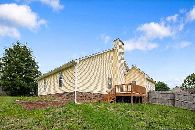 108 Yasmine Drive, Raeford, NC 28376