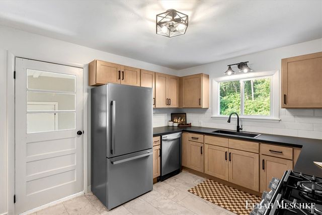 1692 Erway Road, Hastings, MI 49058