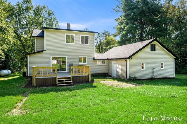 1692 Erway Road, Hastings, MI 49058
