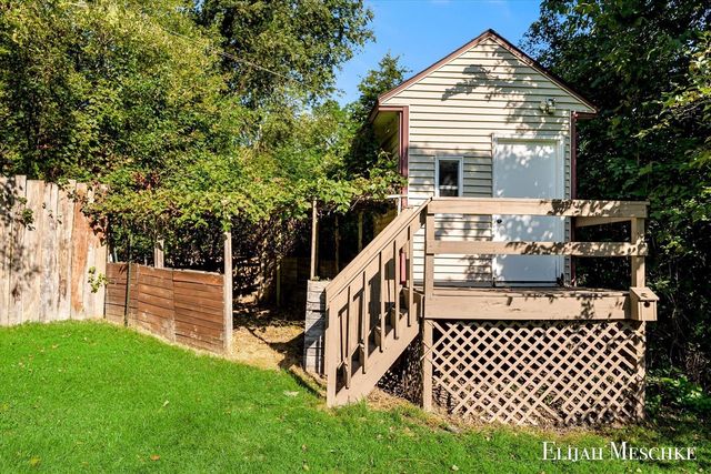 1692 Erway Road, Hastings, MI 49058