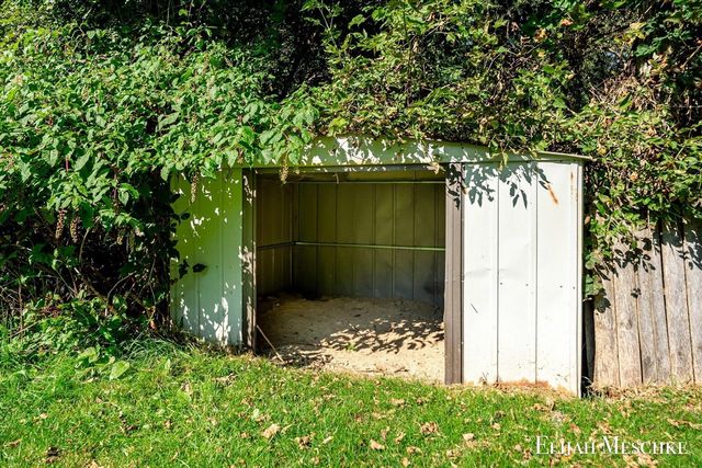 1692 Erway Road, Hastings, MI 49058