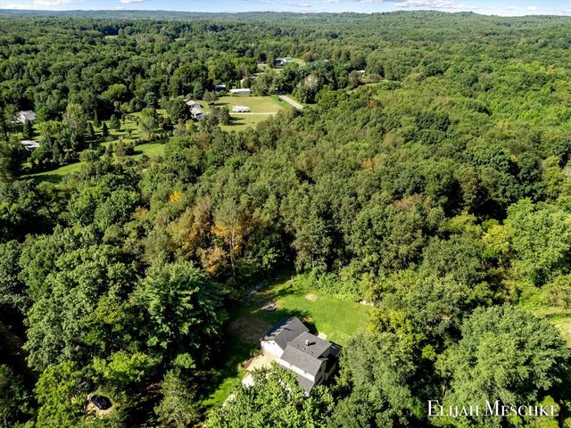 1692 Erway Road, Hastings, MI 49058