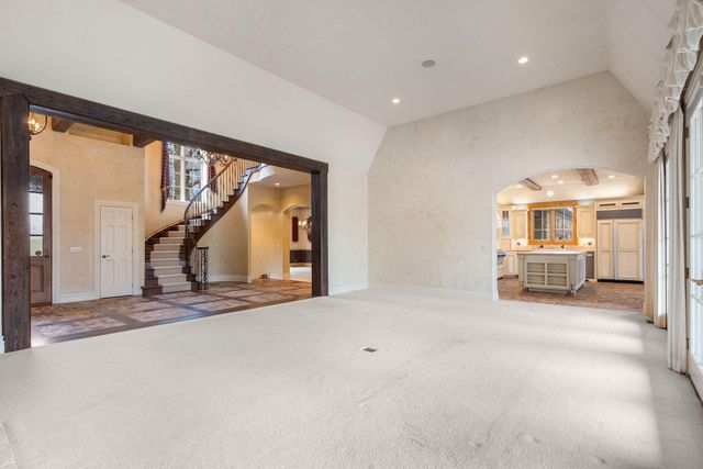 4156 East Division Street, Springfield, MO 65802