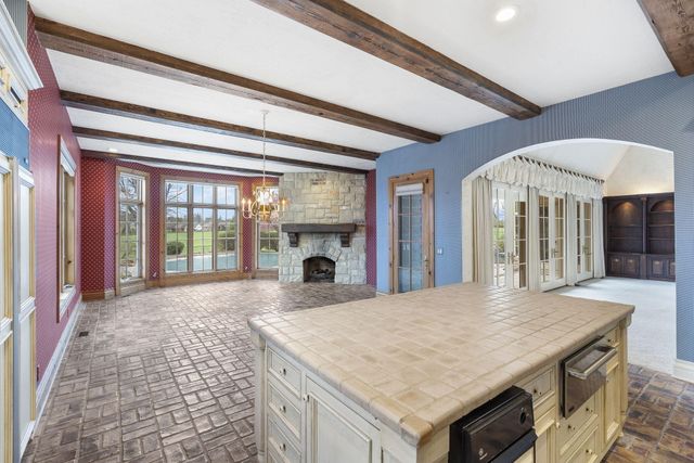 4156 East Division Street, Springfield, MO 65802