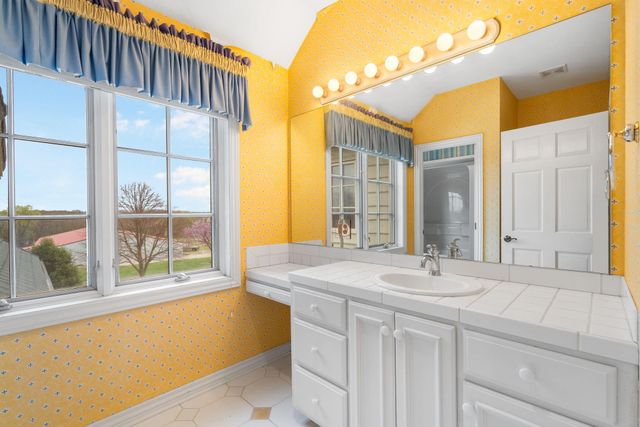 4156 East Division Street, Springfield, MO 65802