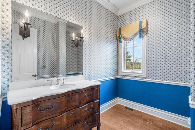 4156 East Division Street, Springfield, MO 65802