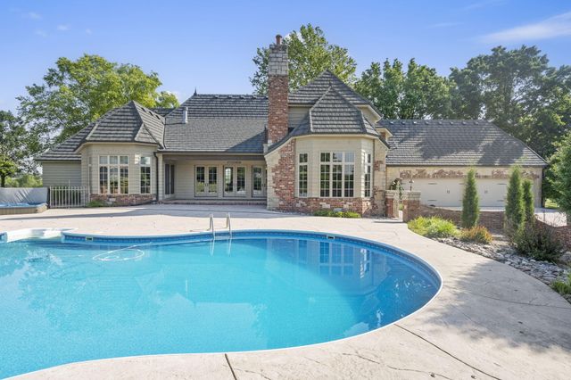4156 East Division Street, Springfield, MO 65802