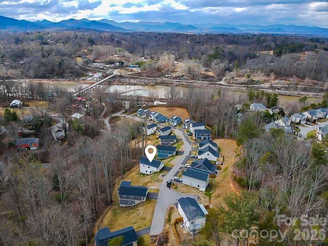 147 Northbend Drive, Asheville, NC 28804
