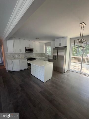 6702 STANSBURY CT, Fredericksburg, VA 22407