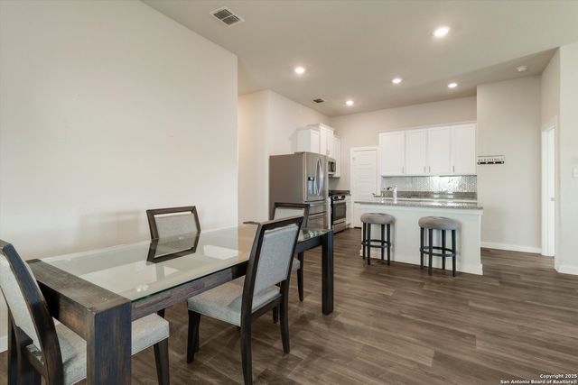 7719 BLUE GULF DR, San Antonio, TX 78223