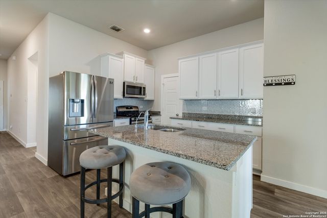 7719 BLUE GULF DR, San Antonio, TX 78223