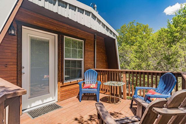 1011 Pawnee Trail, Granbury, TX 76048