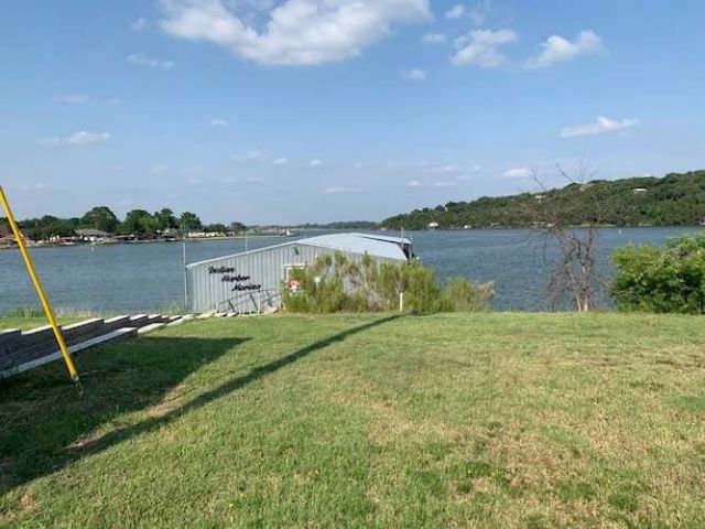 1011 Pawnee Trail, Granbury, TX 76048