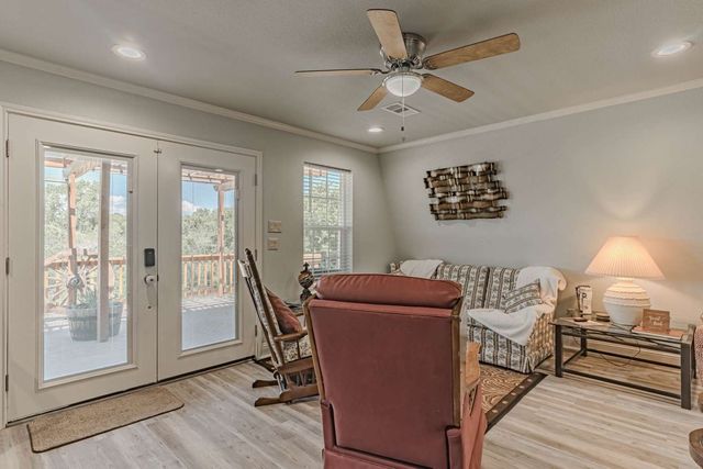 1011 Pawnee Trail, Granbury, TX 76048