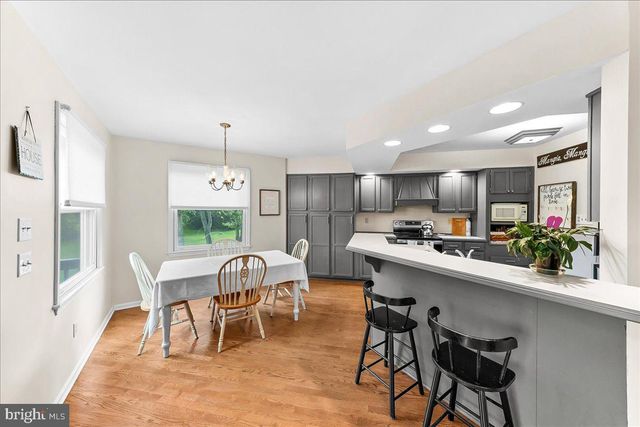 12 PEACH TREE LN, Downingtown, PA 19335