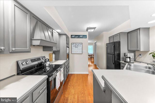 12 PEACH TREE LN, Downingtown, PA 19335