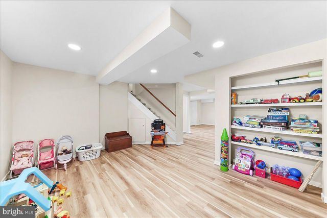 12 PEACH TREE LN, Downingtown, PA 19335