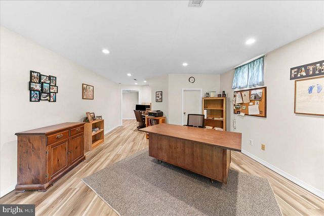 12 PEACH TREE LN, Downingtown, PA 19335