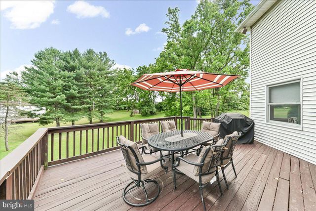 12 PEACH TREE LN, Downingtown, PA 19335