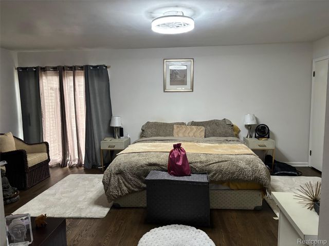 27272 Hopkins Street, Inkster, MI 48141