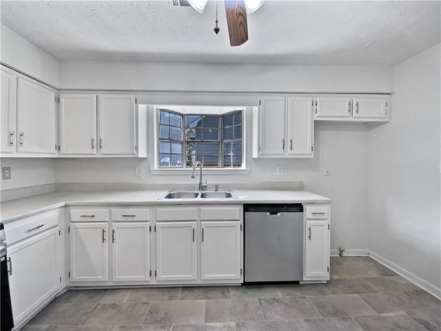 3048 Drexel Lane, Jonesboro, GA 30236