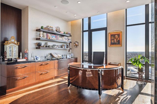 201 S 11th Street 2500, Minneapolis, MN 55403