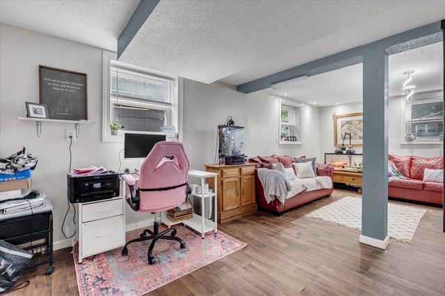 1215 Calvin Street, Davenport, IA 52804