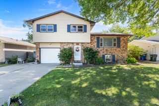 1215 Calvin Street, Davenport, IA 52804