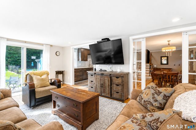 11 Trumbull Drive, Wallingford, CT 06492
