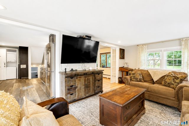11 Trumbull Drive, Wallingford, CT 06492