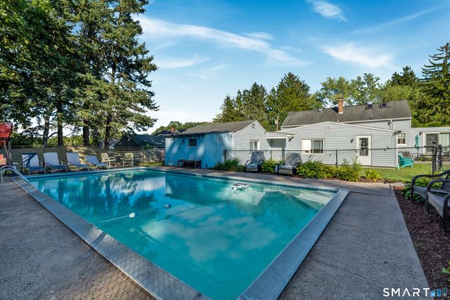 11 Trumbull Drive, Wallingford, CT 06492