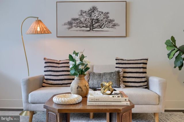 244 S 5TH ST, Columbia, PA 17512