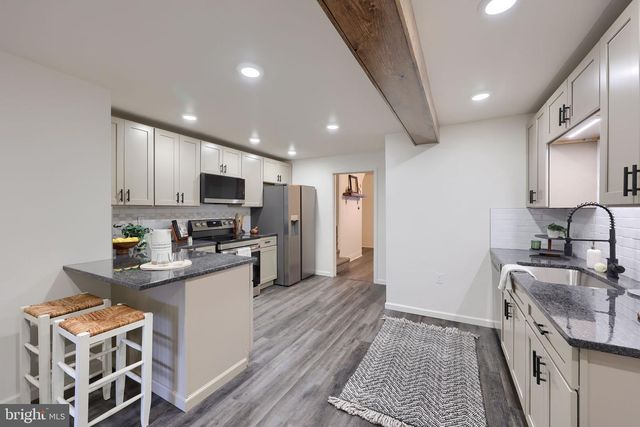 244 S 5TH ST, Columbia, PA 17512