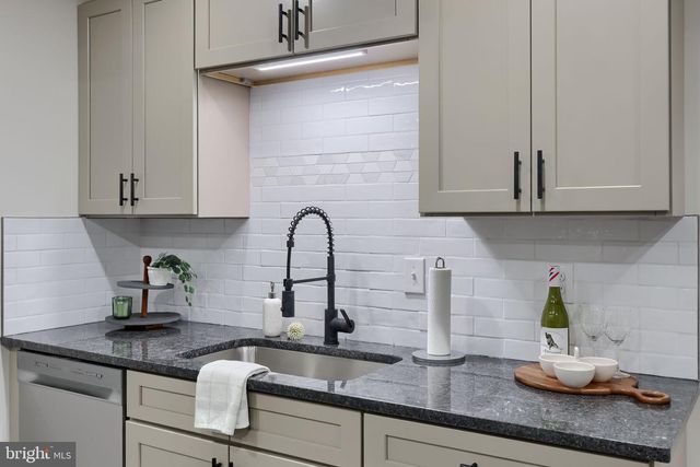 244 S 5TH ST, Columbia, PA 17512