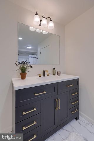 244 S 5TH ST, Columbia, PA 17512