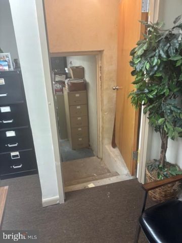 227 MACDADE BLVD, Collingdale, PA 19023