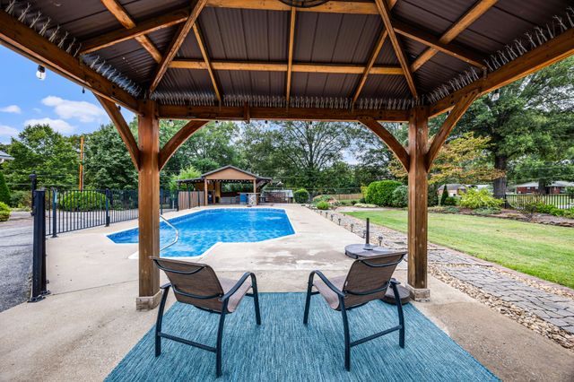 15 Chesapeake Dr, Mc Kenzie, TN 38201