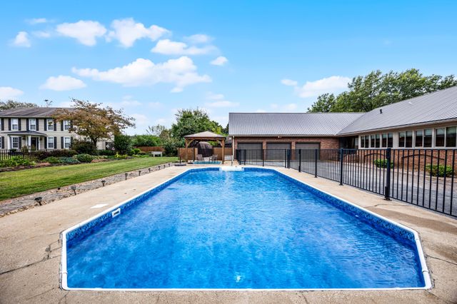 15 Chesapeake Dr, Mc Kenzie, TN 38201