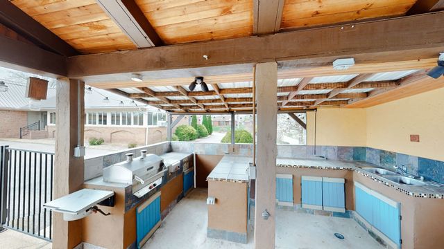 15 Chesapeake Dr, Mc Kenzie, TN 38201