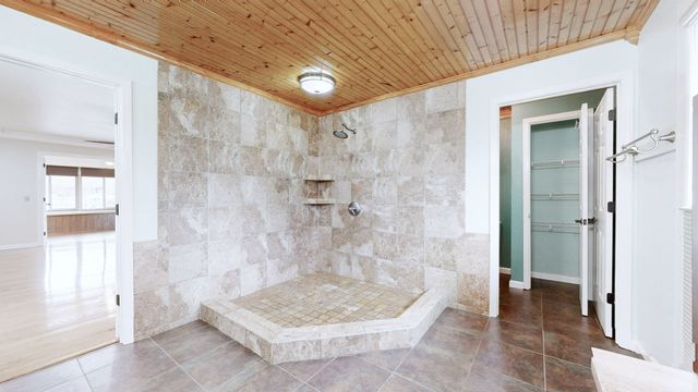 15 Chesapeake Dr, Mc Kenzie, TN 38201