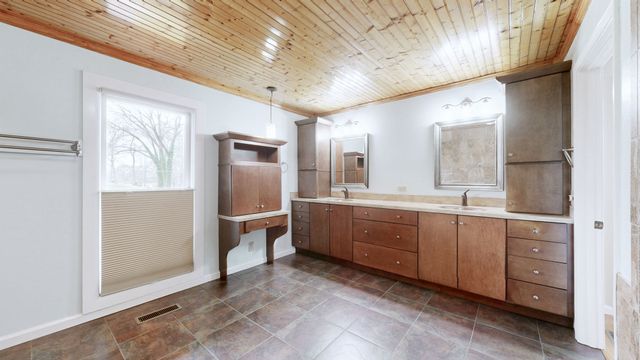 15 Chesapeake Dr, Mc Kenzie, TN 38201