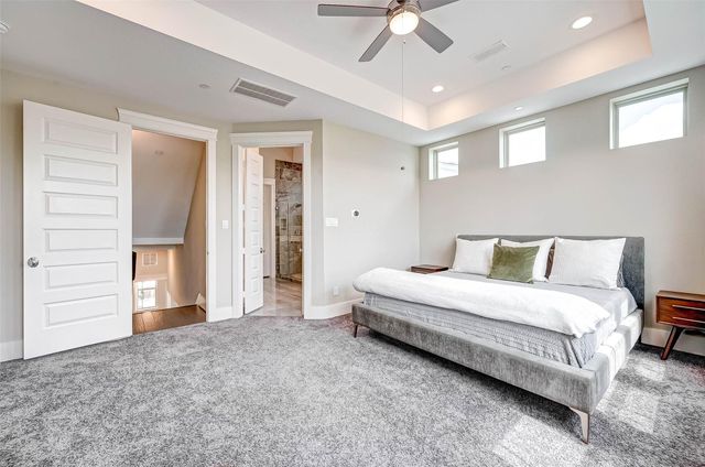715 Algona Avenue, Houston, TX 77008