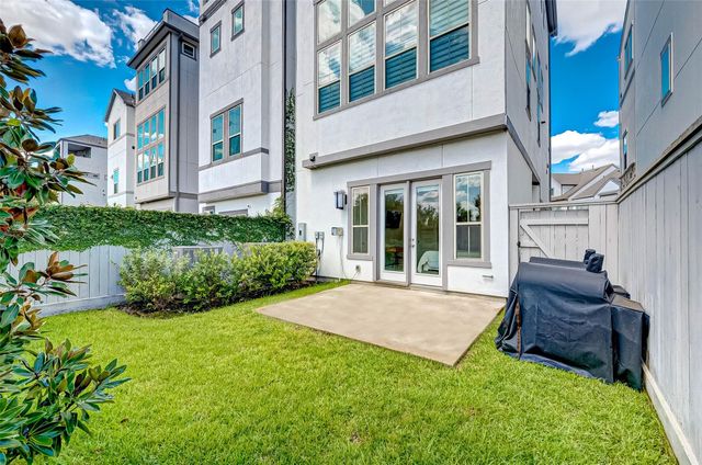 715 Algona Avenue, Houston, TX 77008