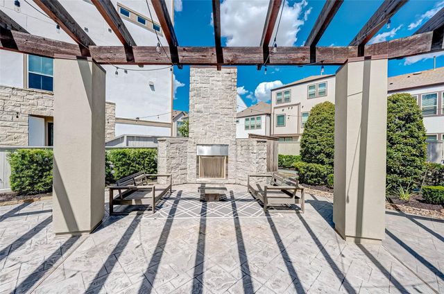 715 Algona Avenue, Houston, TX 77008