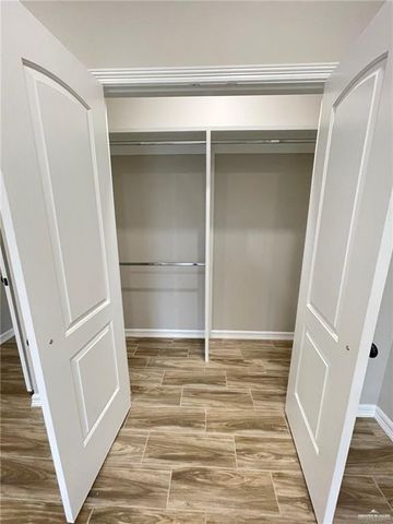 407 W 3rd Street, La Joya, TX 78560