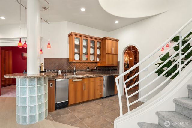 15546 SE 79th Place, Newcastle, WA 98059