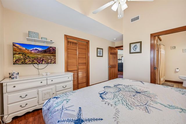 4018 Reeves Drive, Galveston, TX 77554